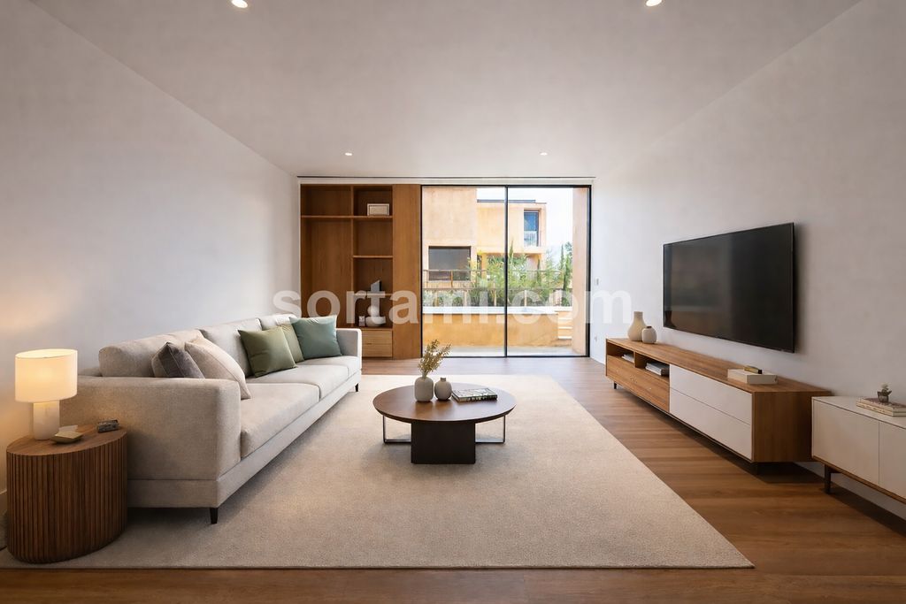 Property photo 3 of 42