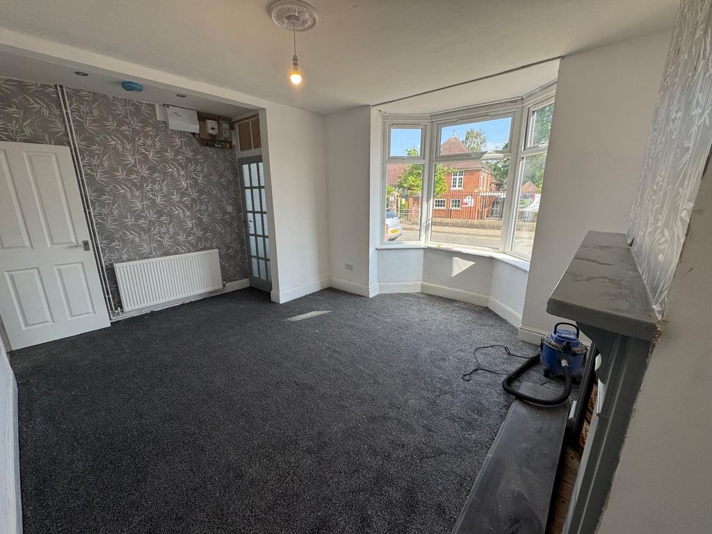 Property photo 2 of 9 Image