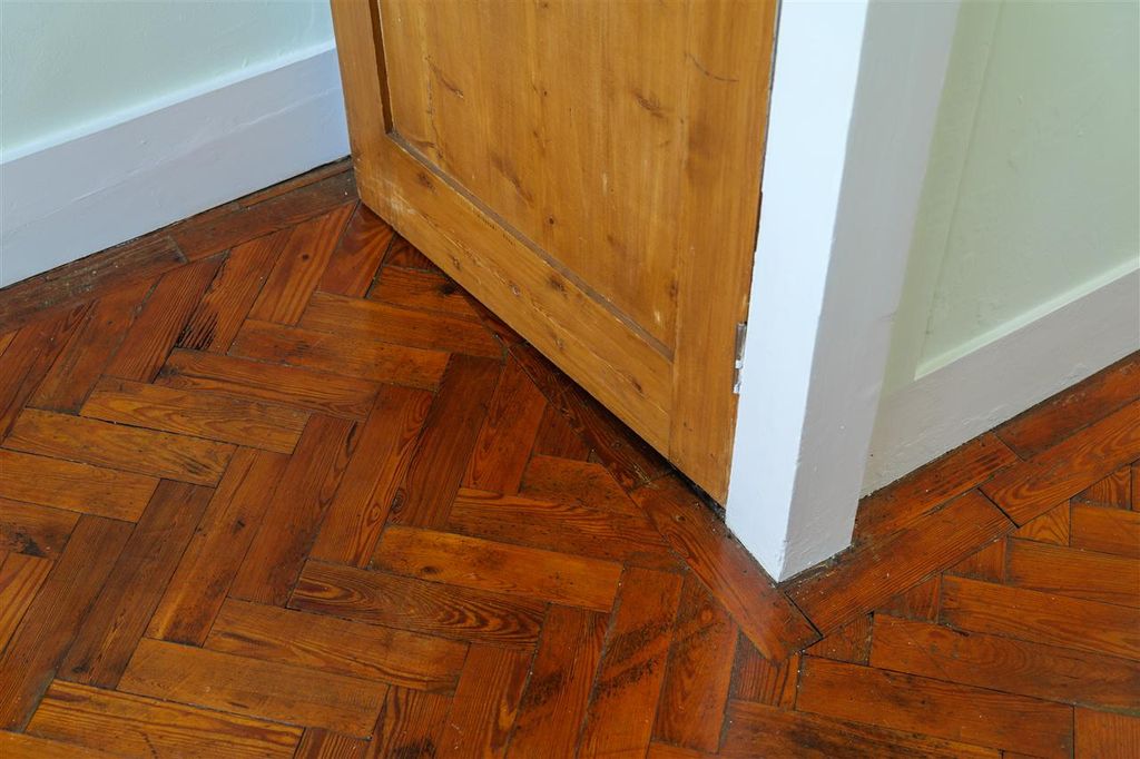 Property photo 3 of 32