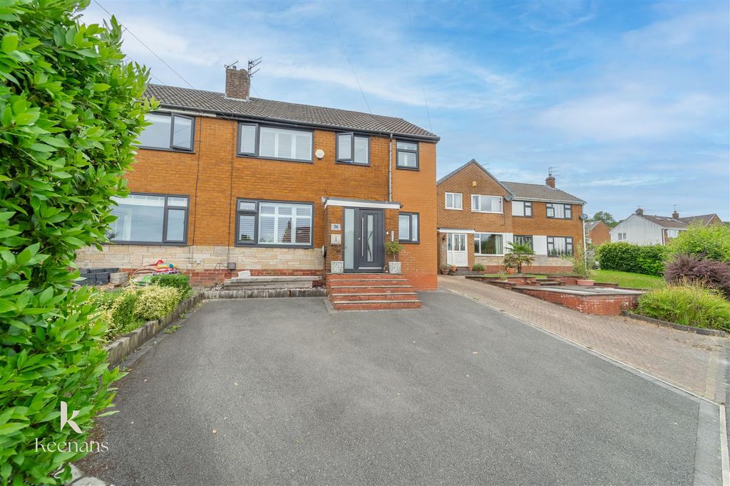 Property photo 1 of 34