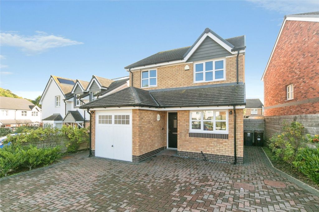Property photo 1 of 17 Picture No. 21