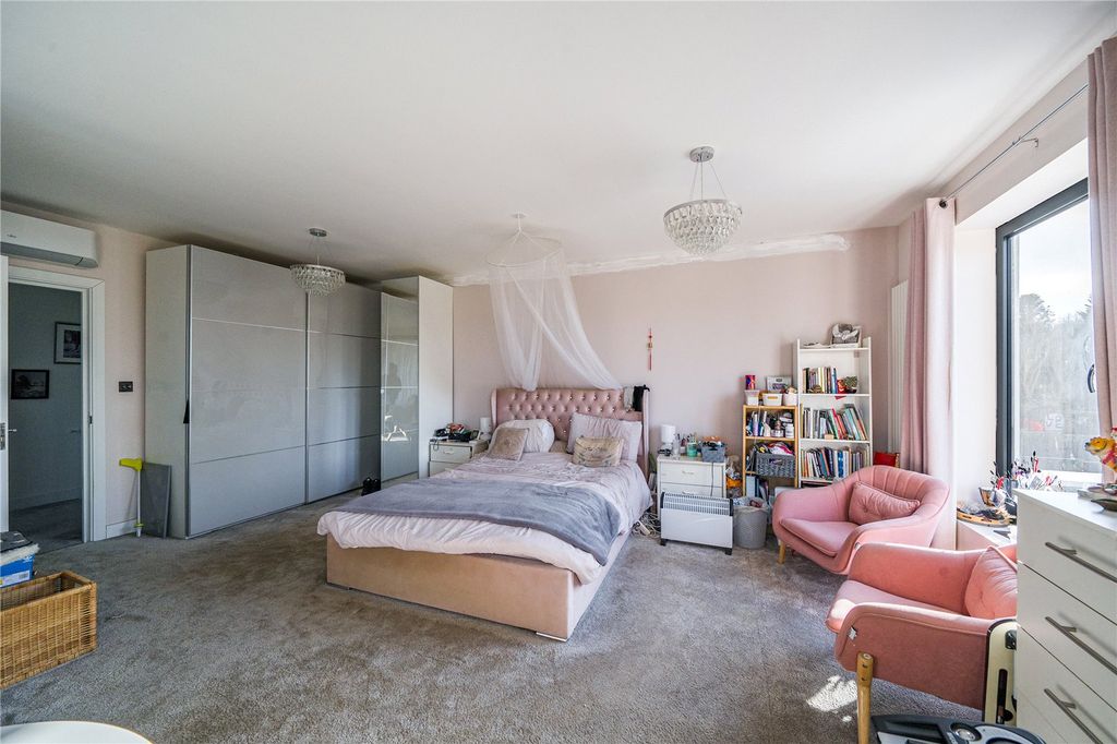 Additional image 15 of 6 bed detached house for saleEdgwarebury Lane, Edgware HA8