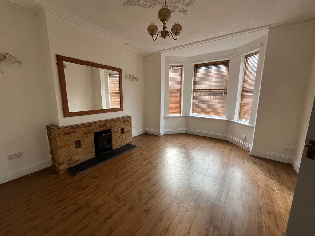 Property photo 2 of 14 Living Room