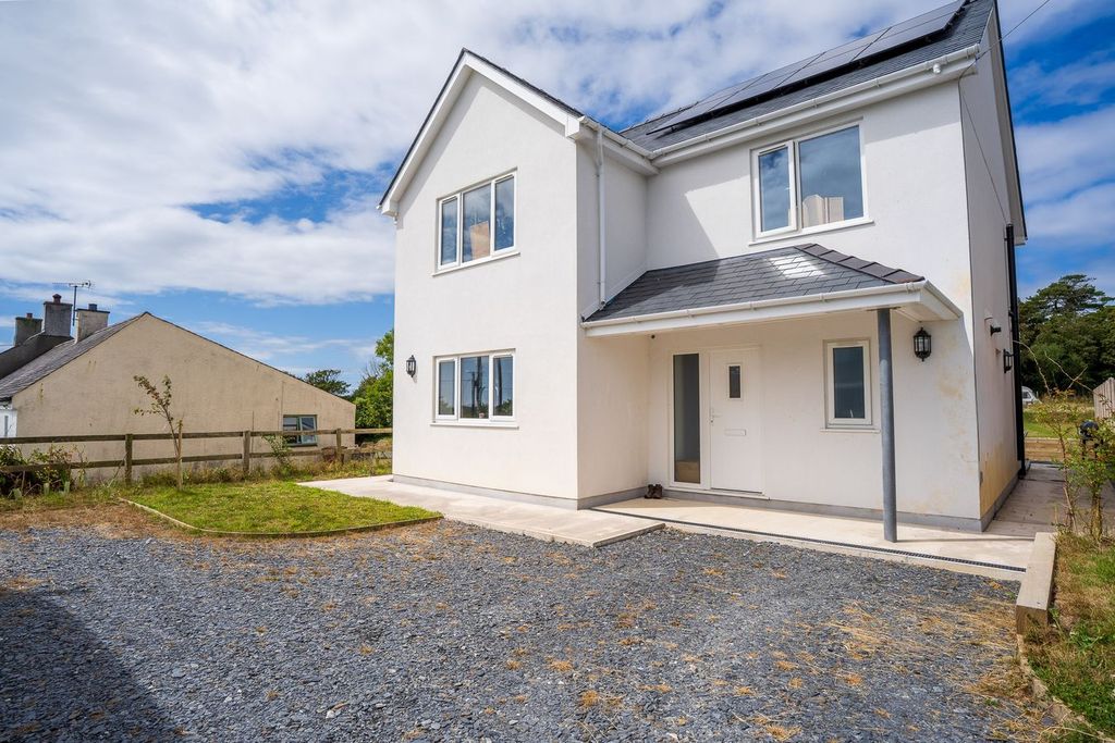Property photo 2 of 34