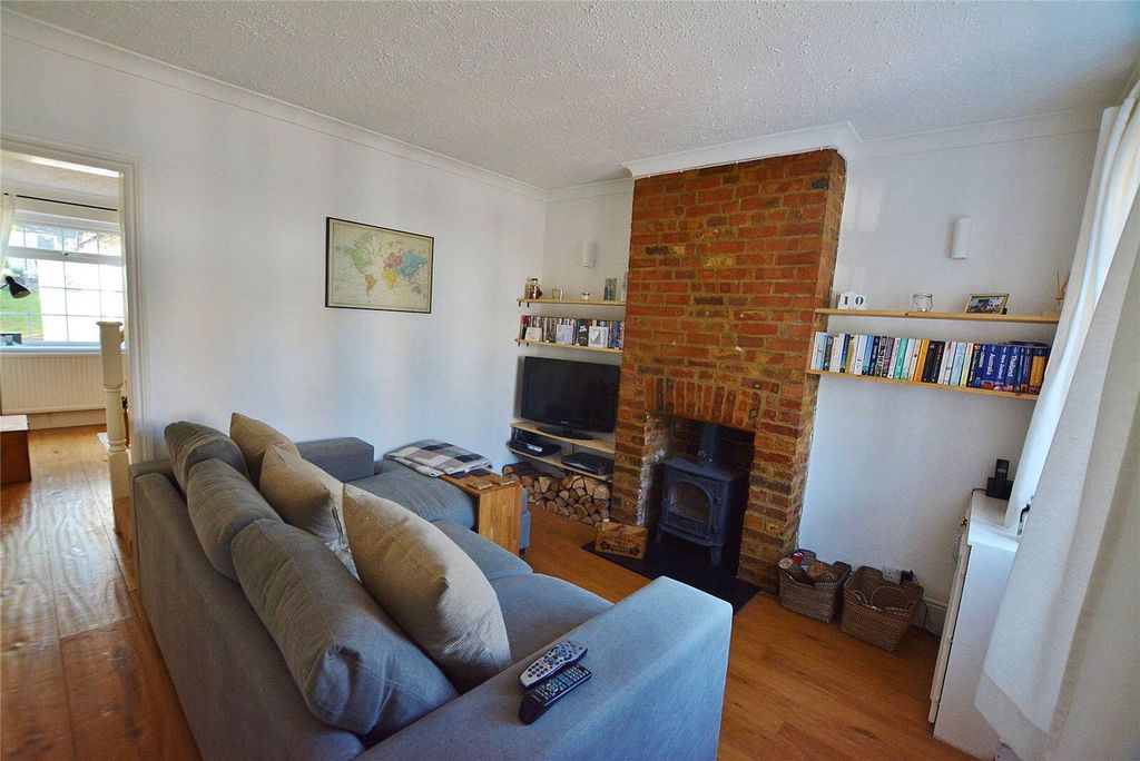Property photo 3 of 8