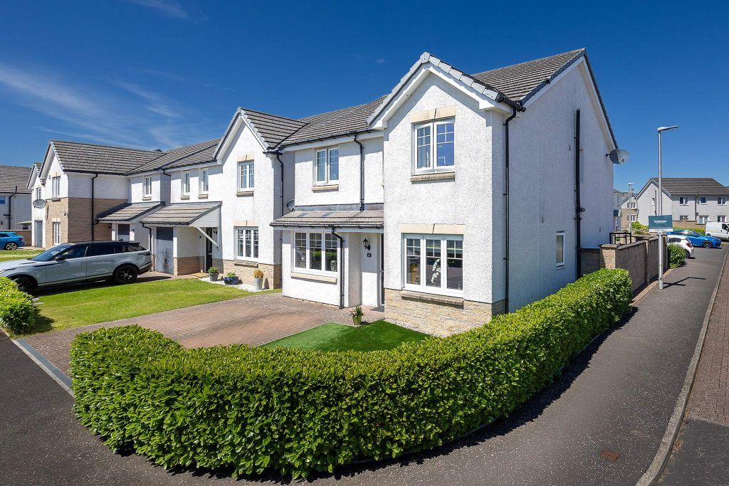 Property photo 1 of 36