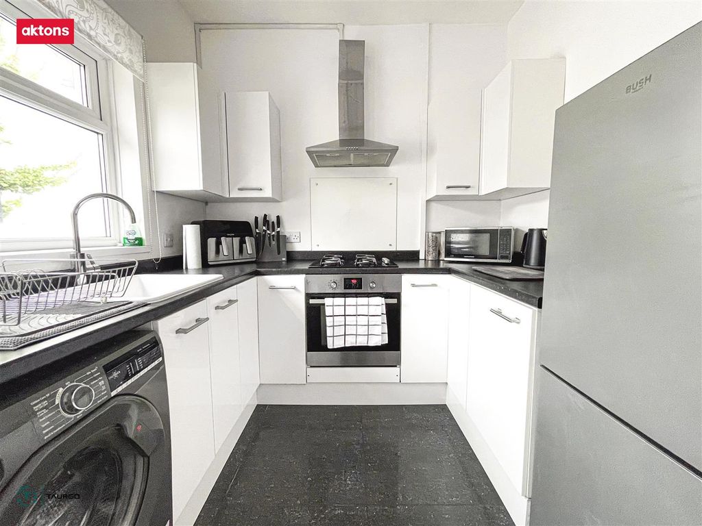 Property photo 2 of 22 Img_9561.Jpg