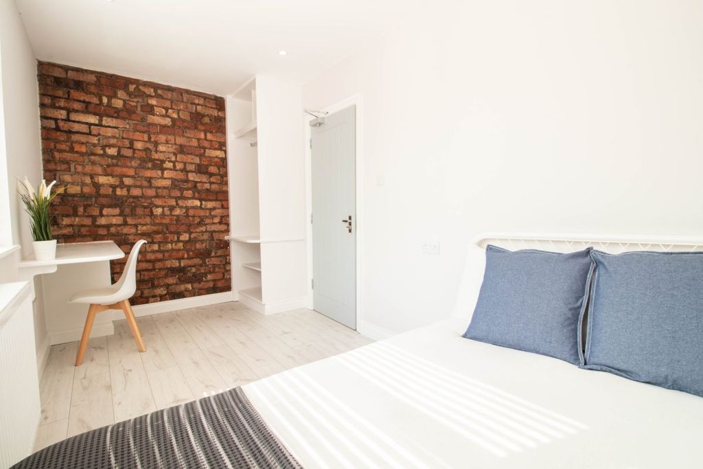 Property photo 2 of 7 Photo 1