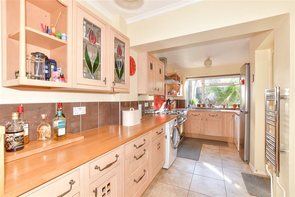 Property photo 2 of 13 Kitchen