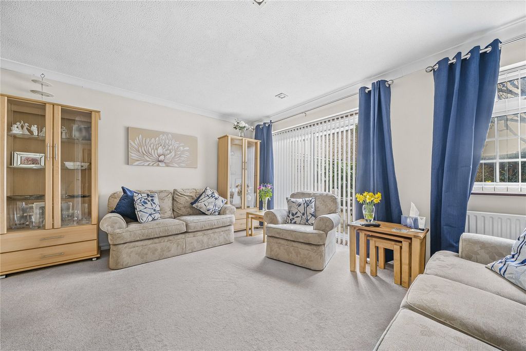 Property photo 3 of 28 Picture No. 09