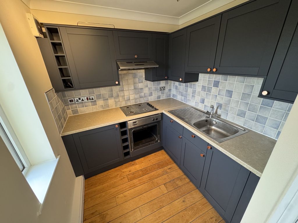 Property photo 3 of 8 Img_5879