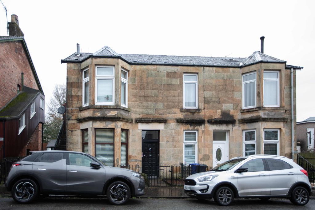 Property photo 1 of 15 External