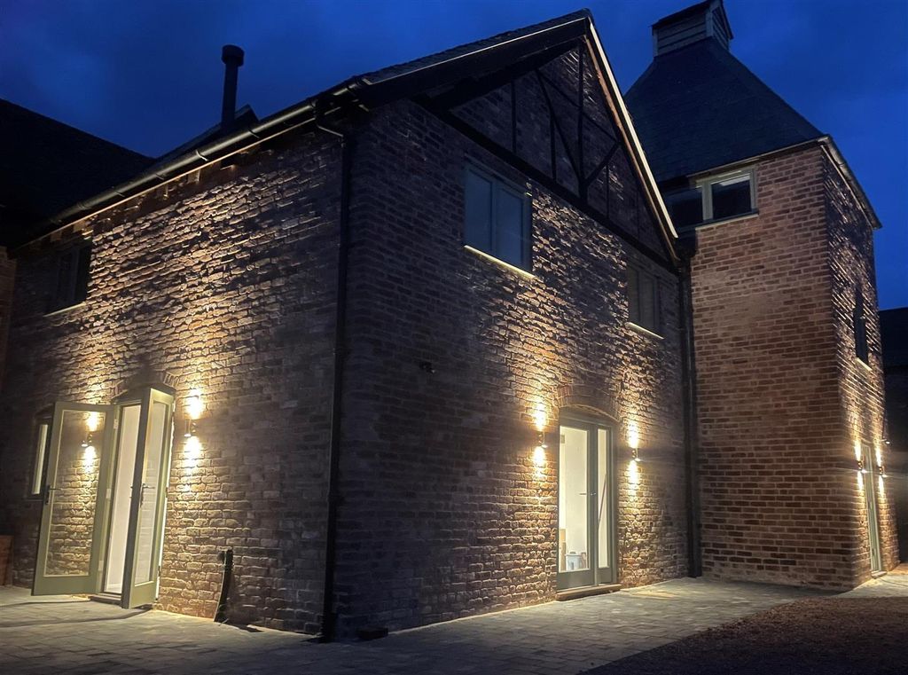 Property photo 1 of 30 Cropped Front.Jpg