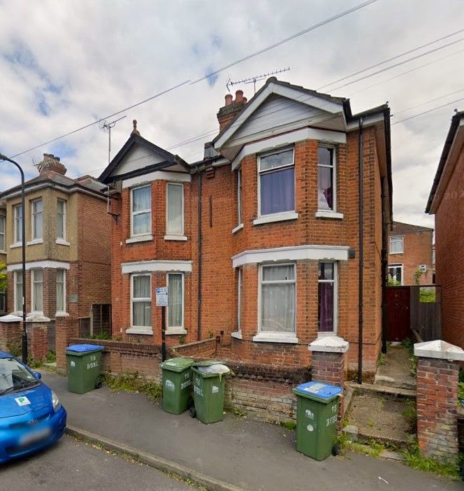 Property photo 1 of 5