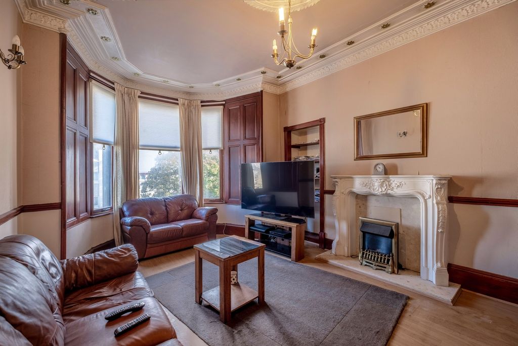 Property photo 3 of 19