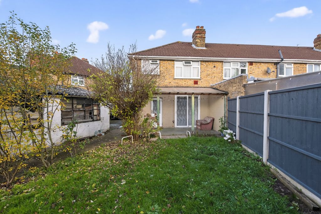 Property photo 3 of 20