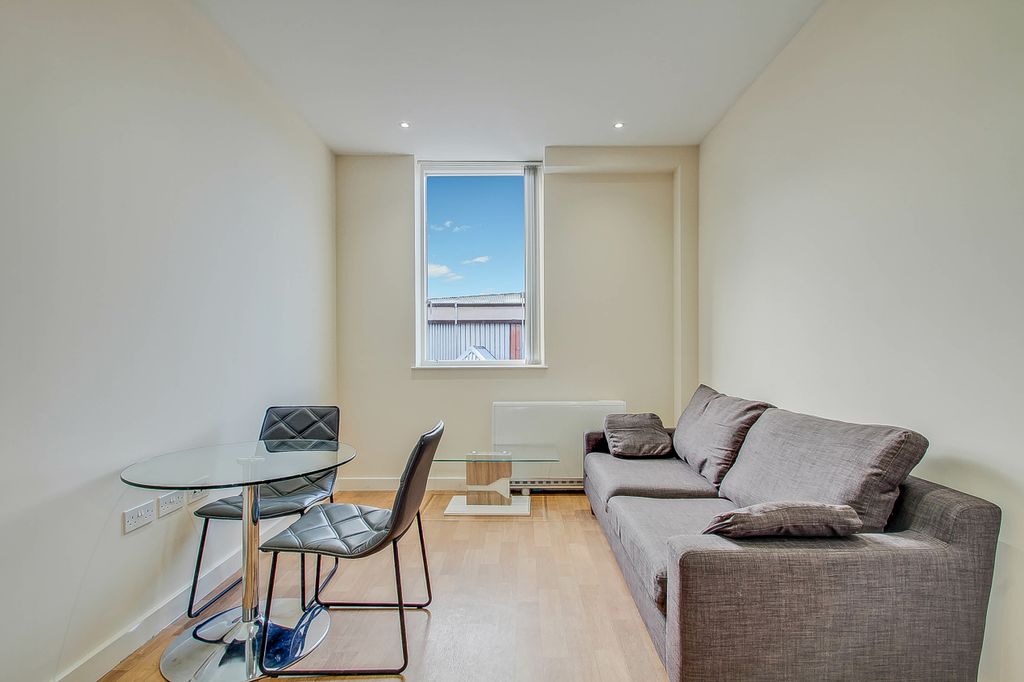 Property photo 1 of 10