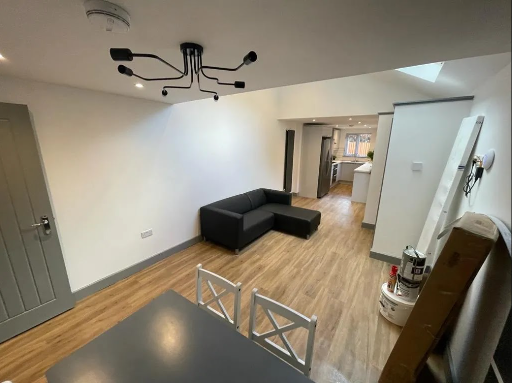 Property photo 3 of 6