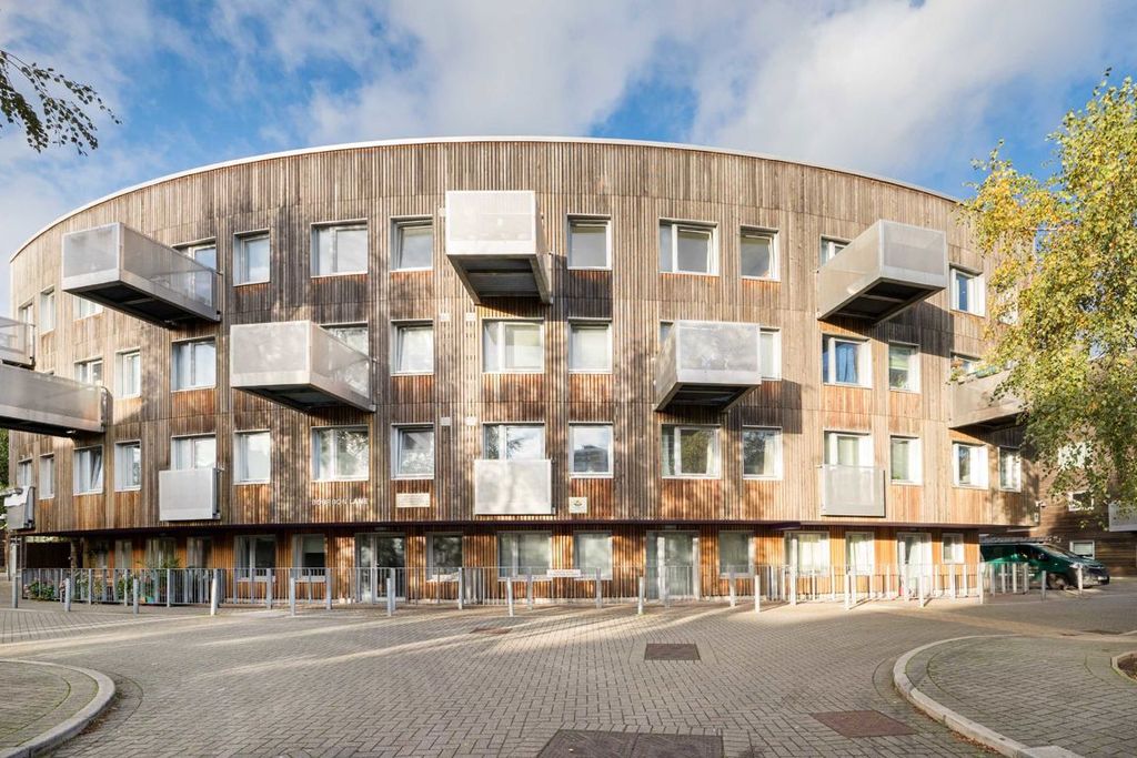 Property photo 1 of 4