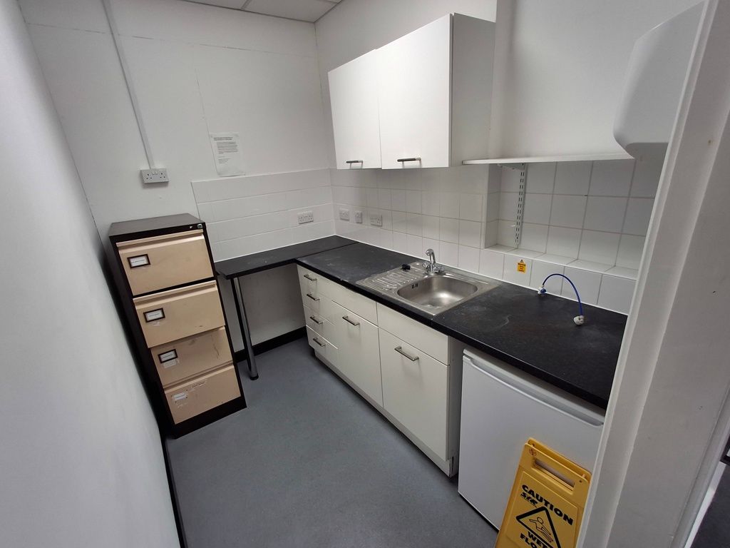 Property photo 3 of 11 Photo 6