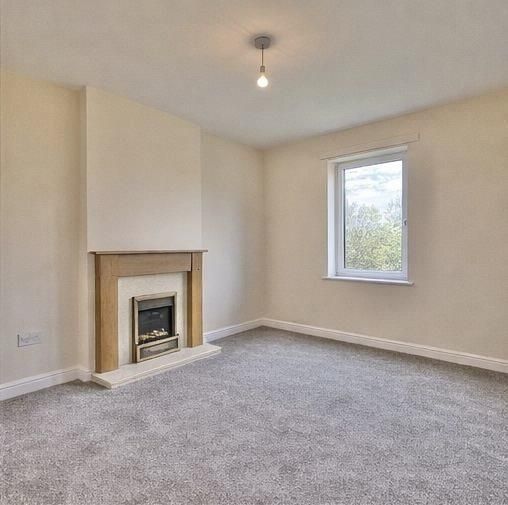 Property photo 3 of 7 00211104-cc02-4E51-9852-c14Ae5Be4134.Jpg