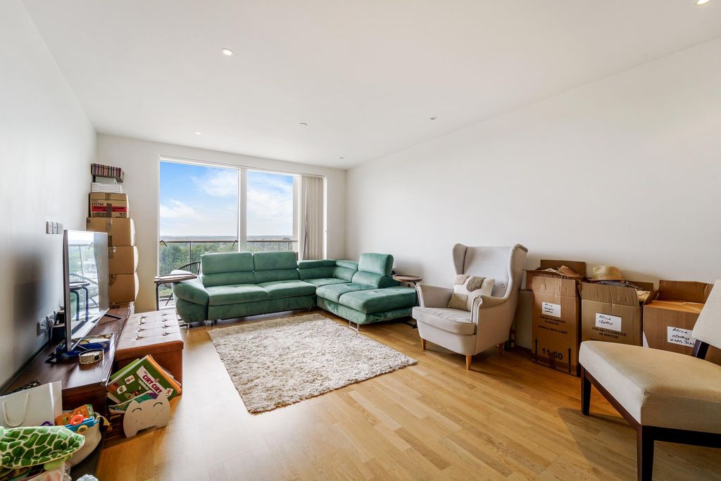 Property photo 2 of 12