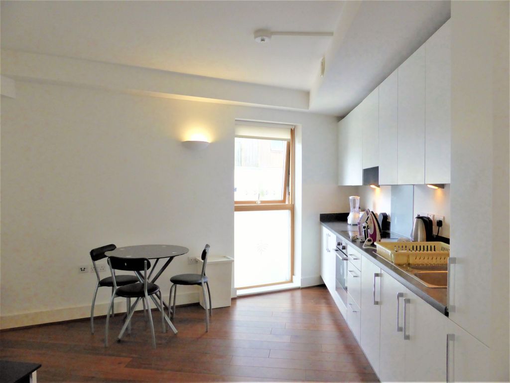 Property photo 3 of 11