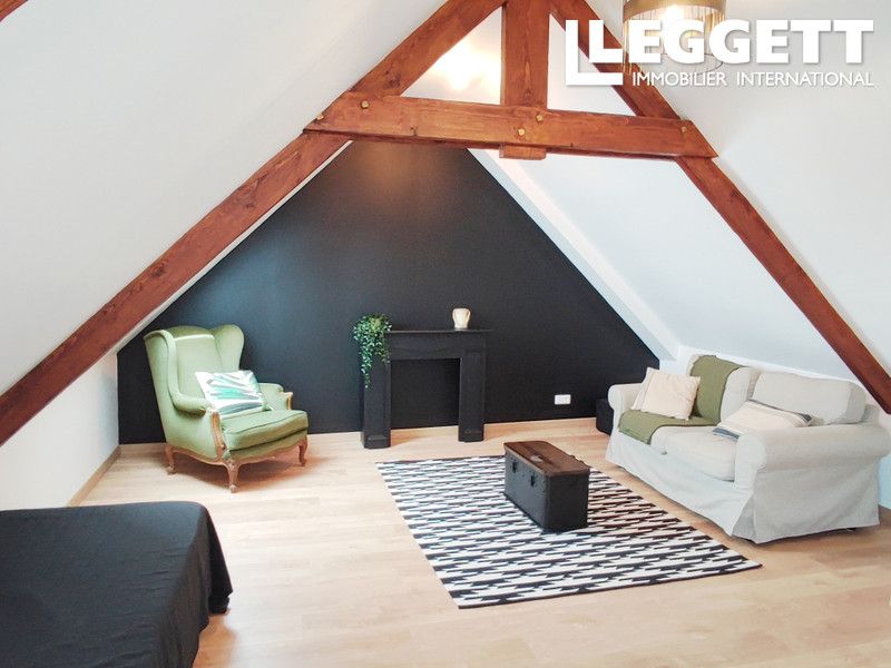 Property photo 2 of 10