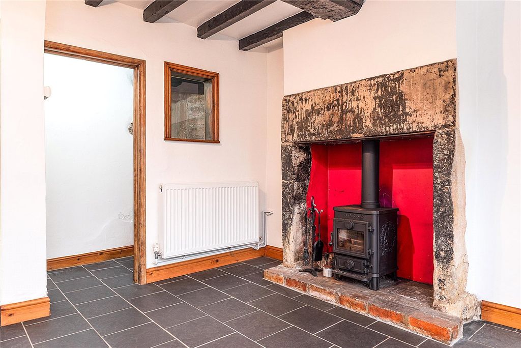 Property photo 2 of 17 Picture No. 10