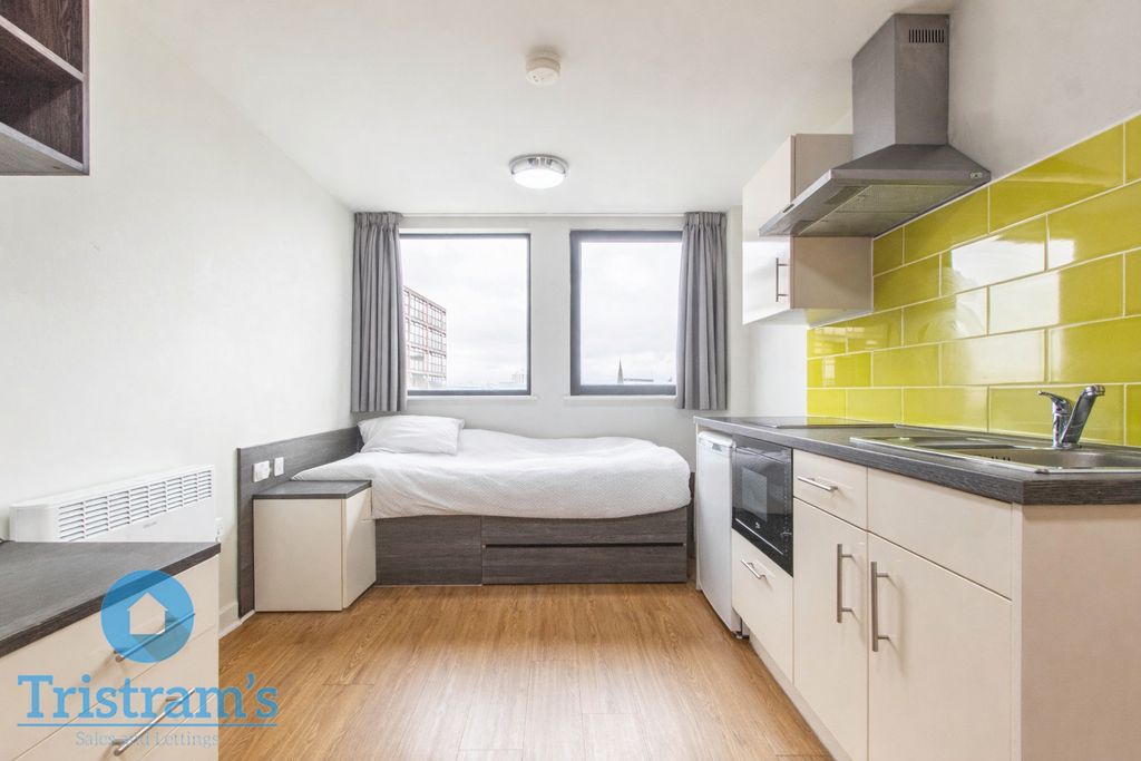 Property photo 3 of 10