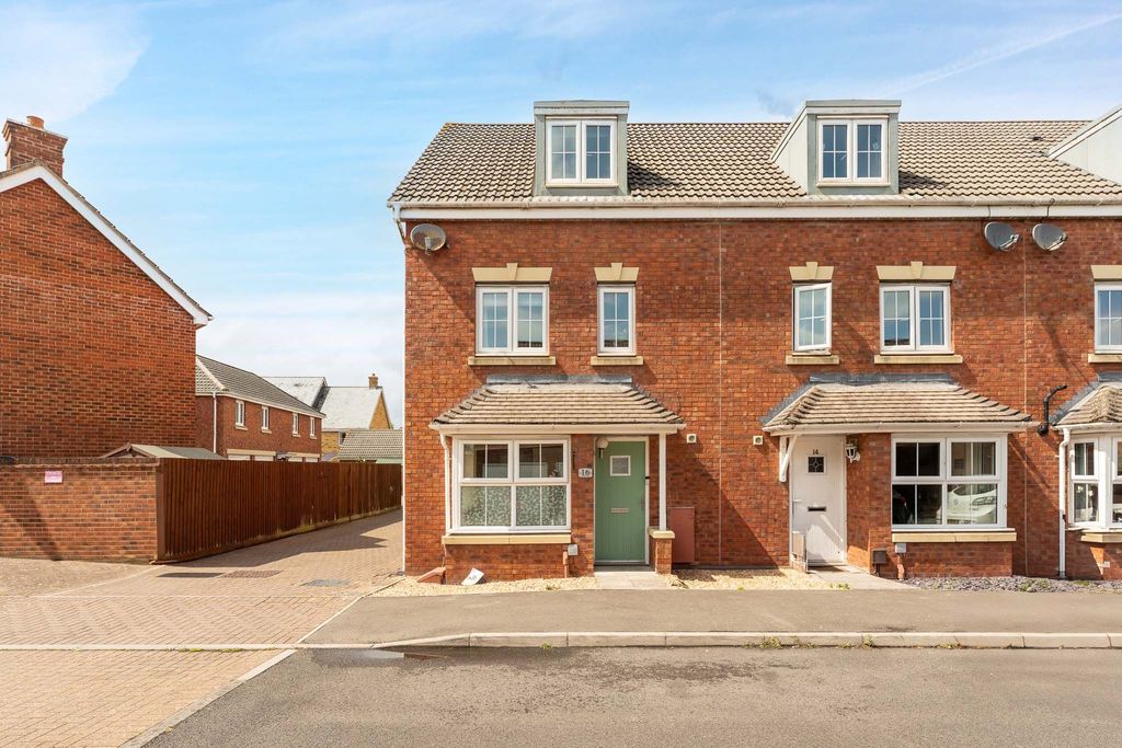 Property photo 1 of 23