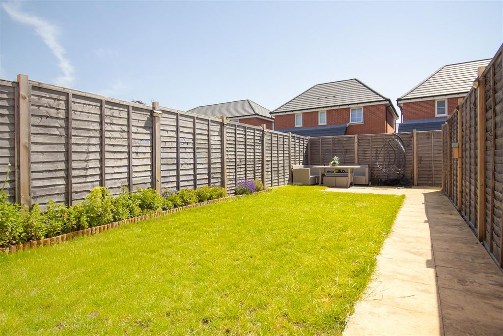 Property photo 2 of 29