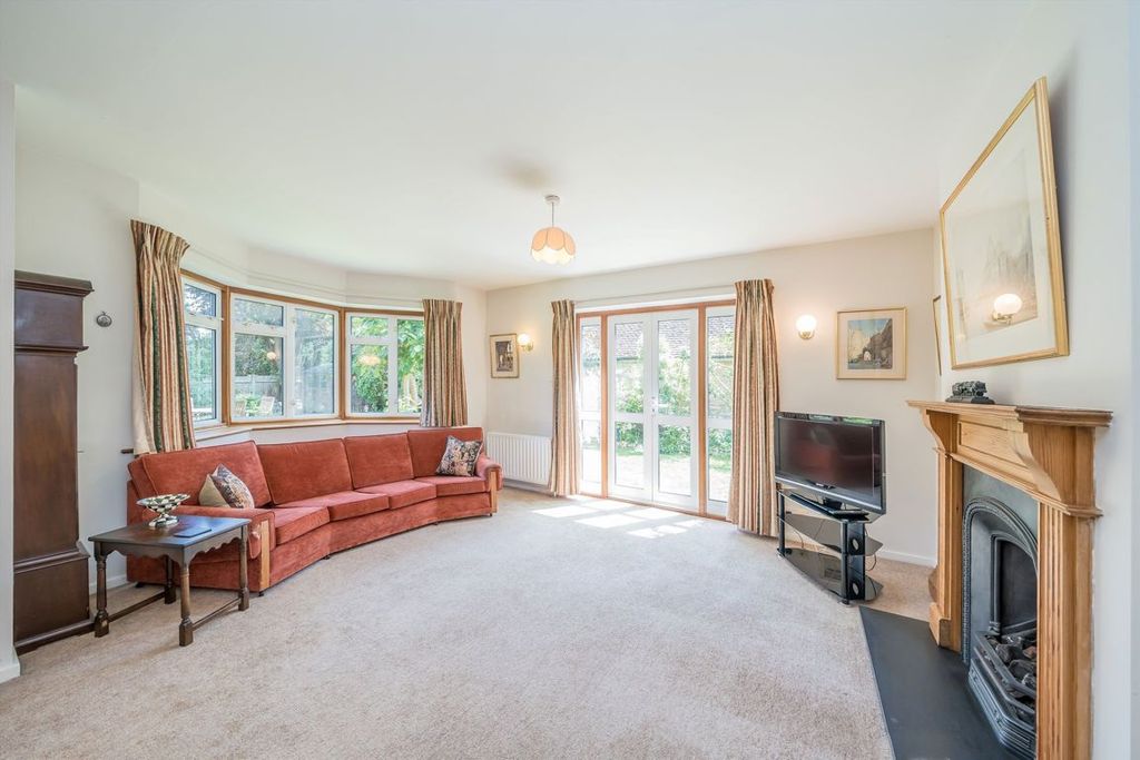 Property photo 3 of 13