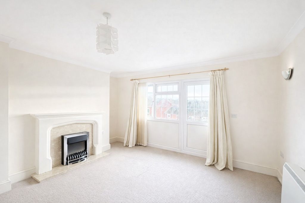 Property photo 3 of 4