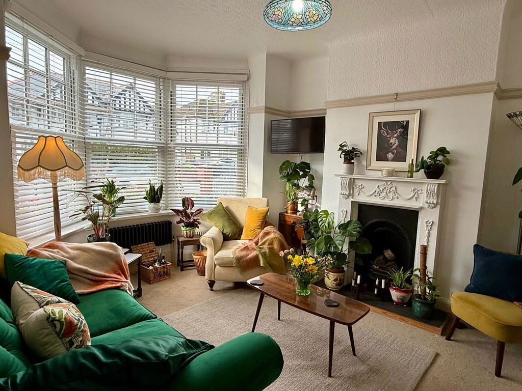 Property photo 3 of 31