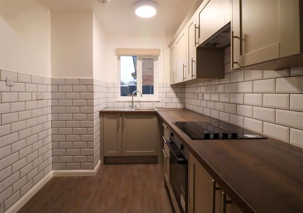 Property photo 3 of 8 Img_5480.Jpg