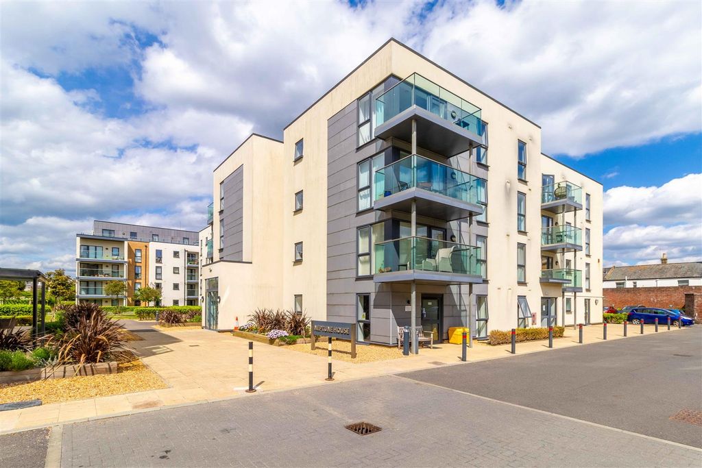 Property photo 1 of 9 Neptune-15.Jpg
