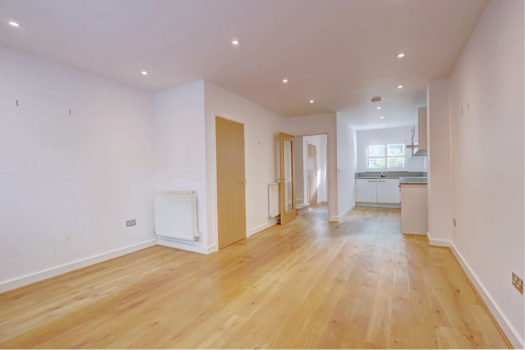 Property photo 3 of 11 Picture No. 04