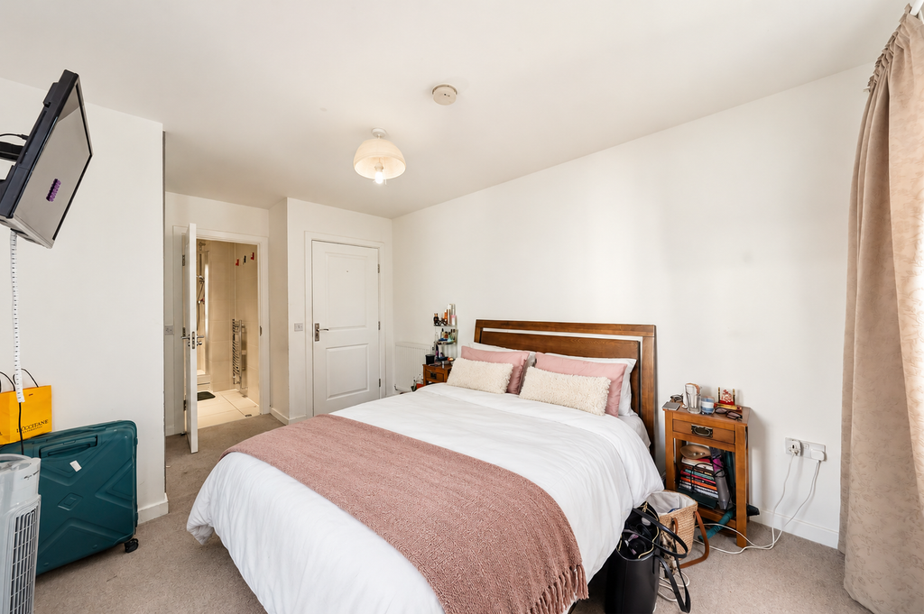 Property photo 1 of 4