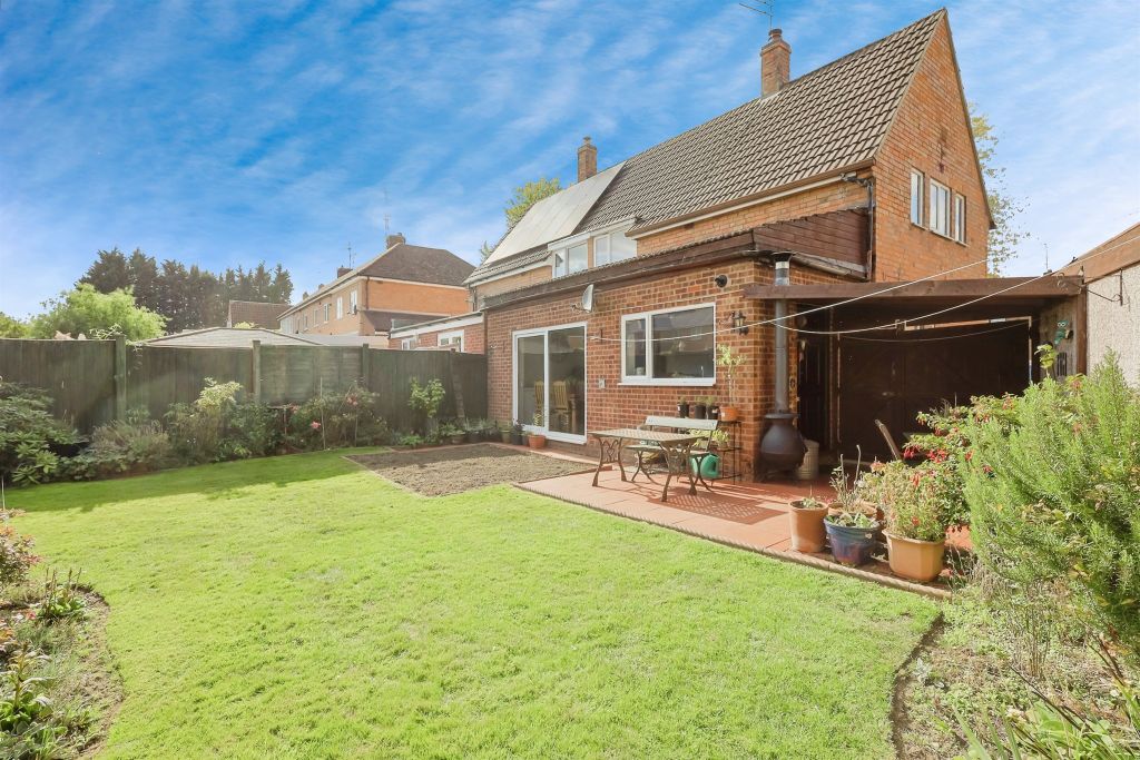 Property photo 2 of 17