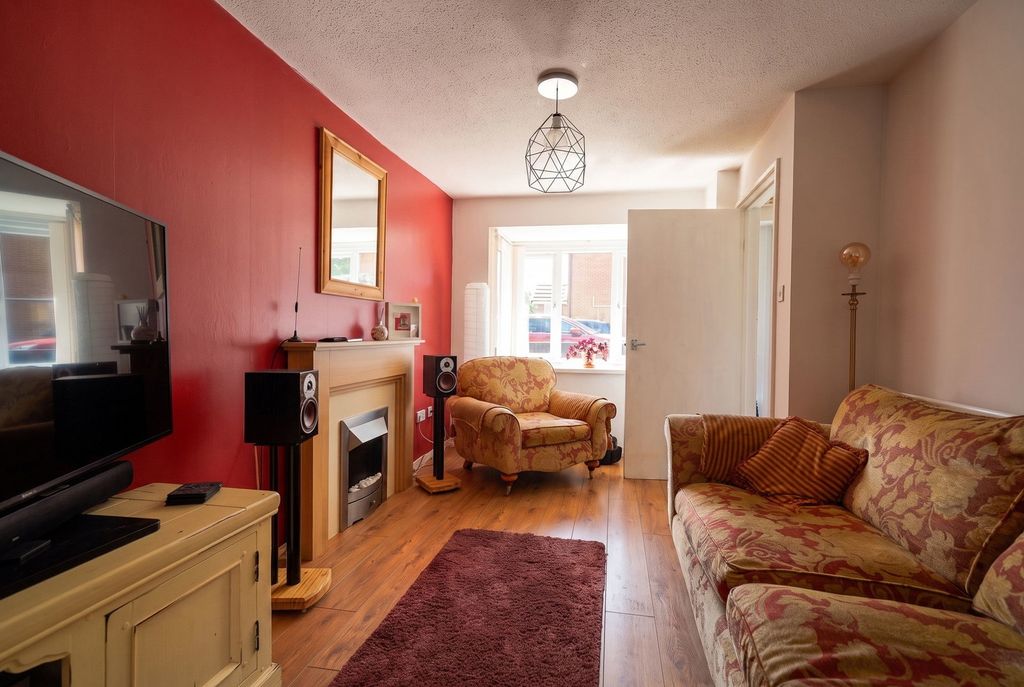 Property photo 2 of 14