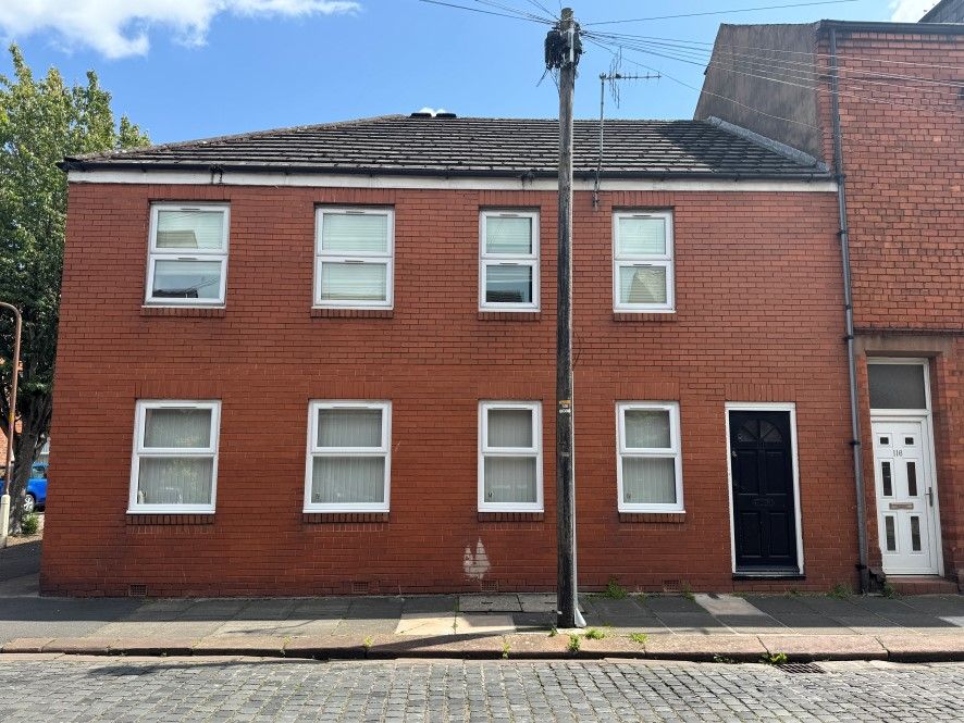Property photo 1 of 8