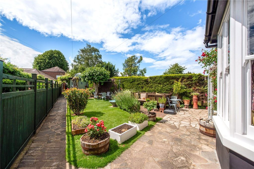 Property photo 2 of 14 Grden