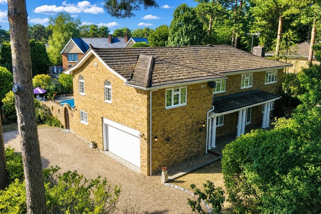 Property photo 1 of 29