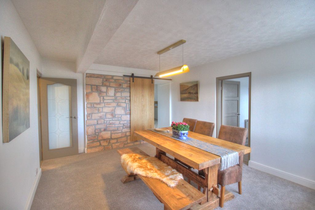 Property photo 3 of 65 Img_8912_3_4