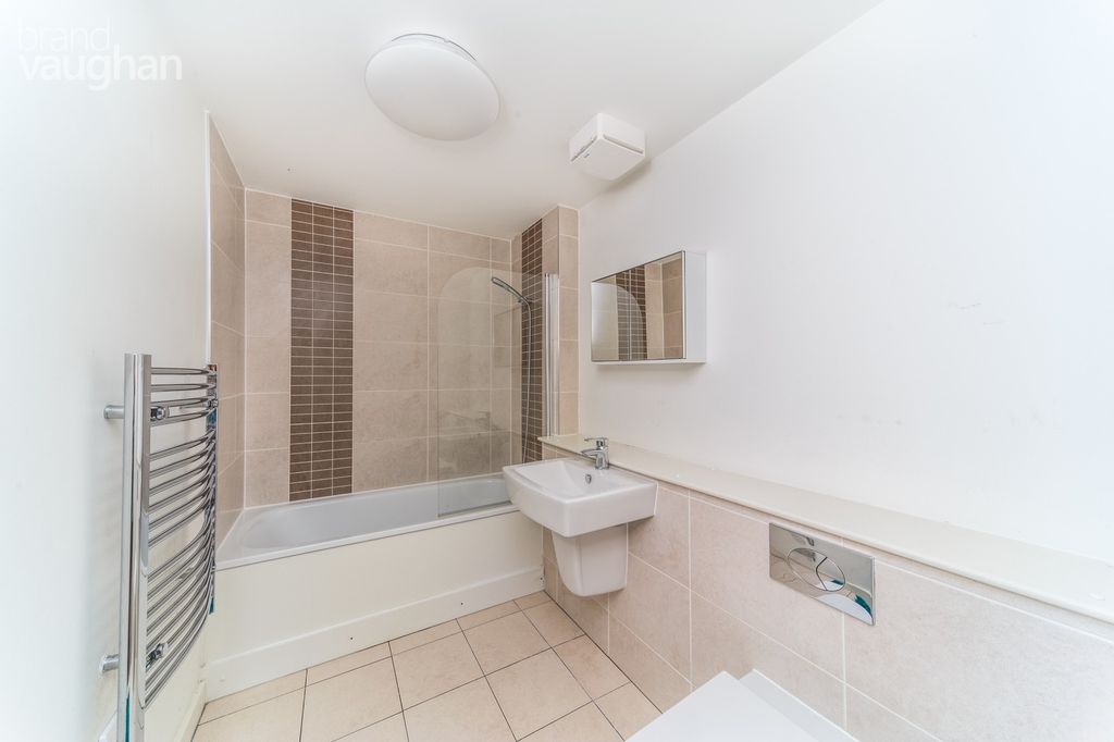 Property photo 3 of 4 Bathroom