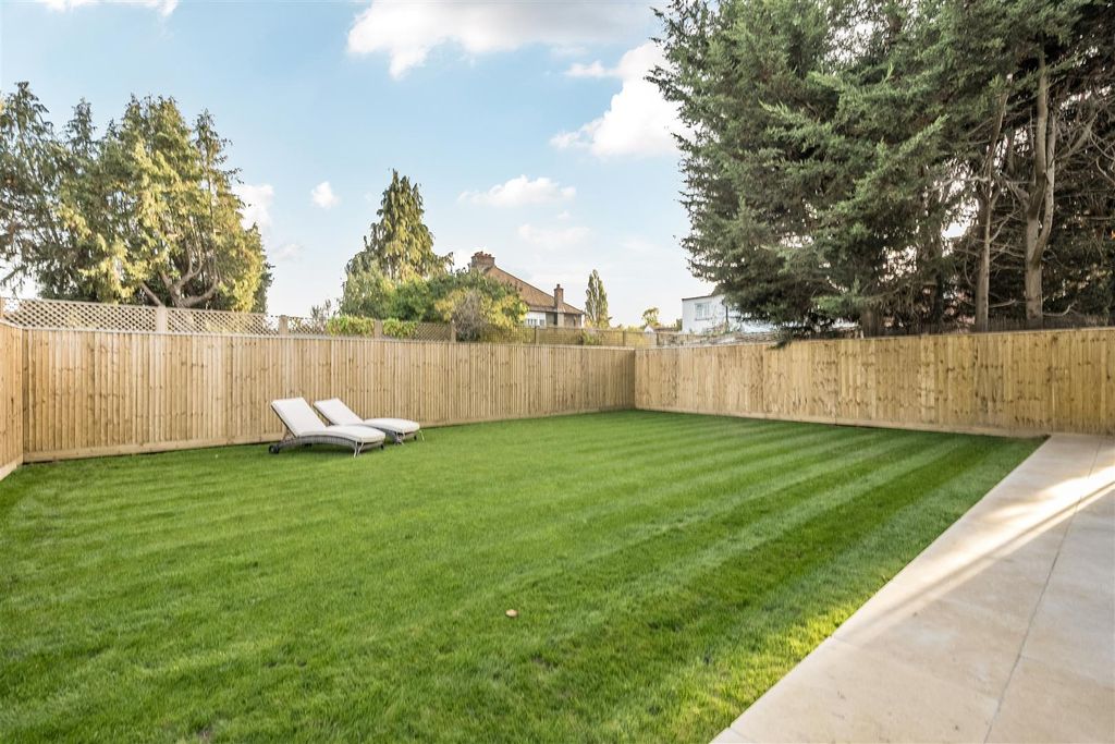 Property photo 3 of 15 1362816-7-68E545E0c816d.Jpg