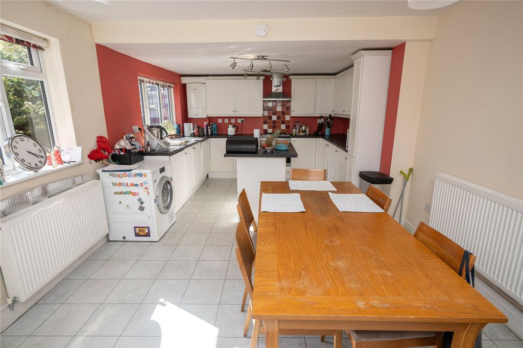 Property photo 2 of 13 Picture No. 08
