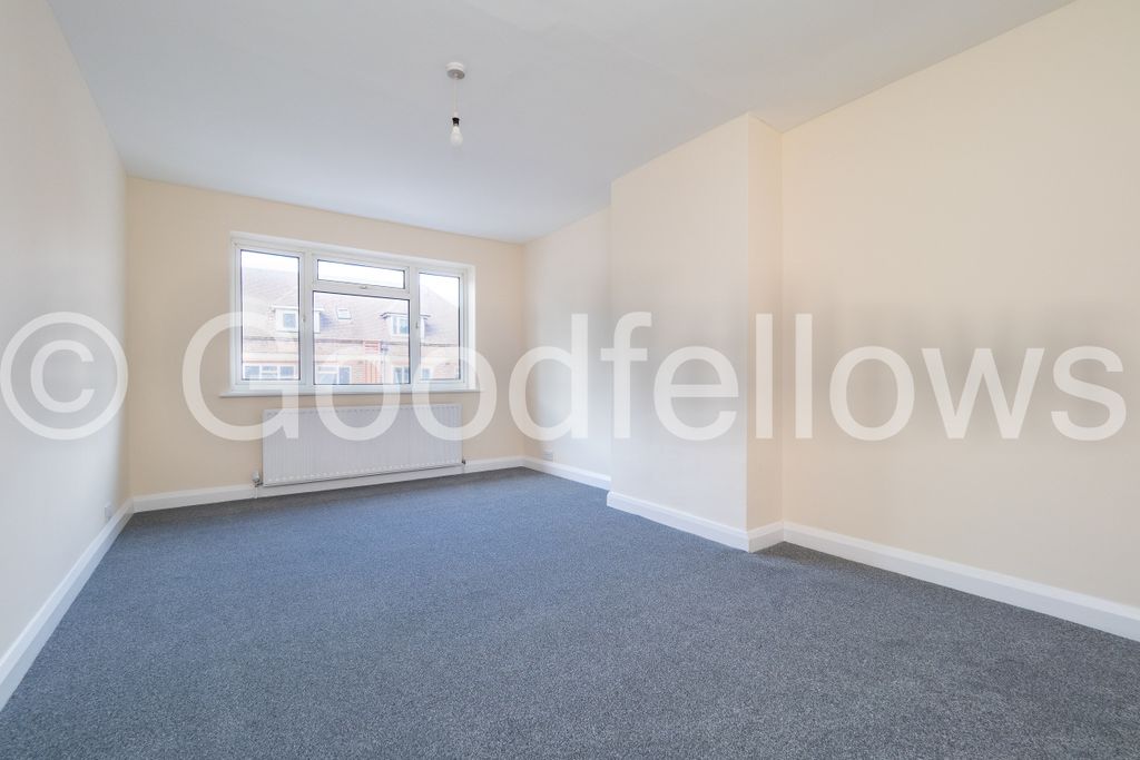 Property photo 3 of 8 Stationw43A-002 Wm.J