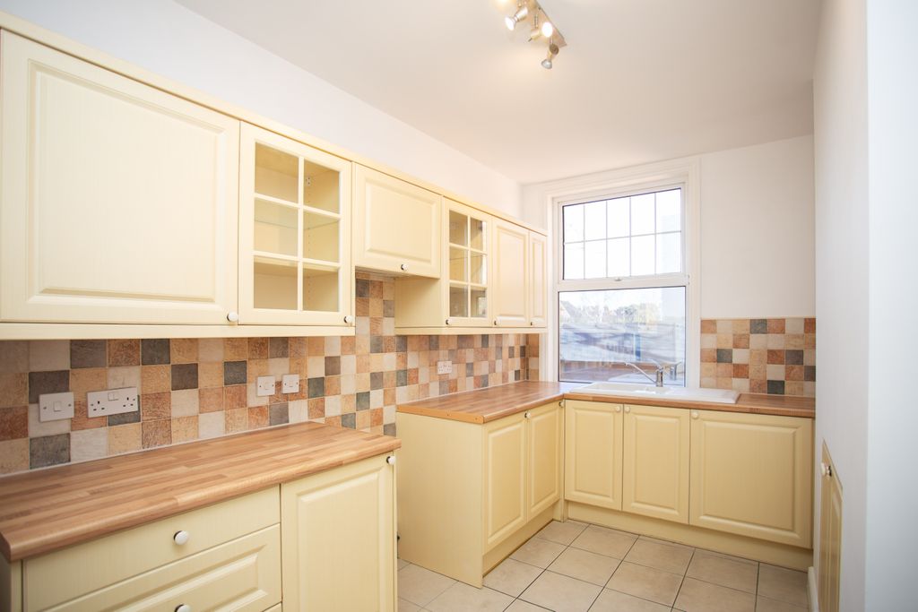 Property photo 3 of 12 Img_6325